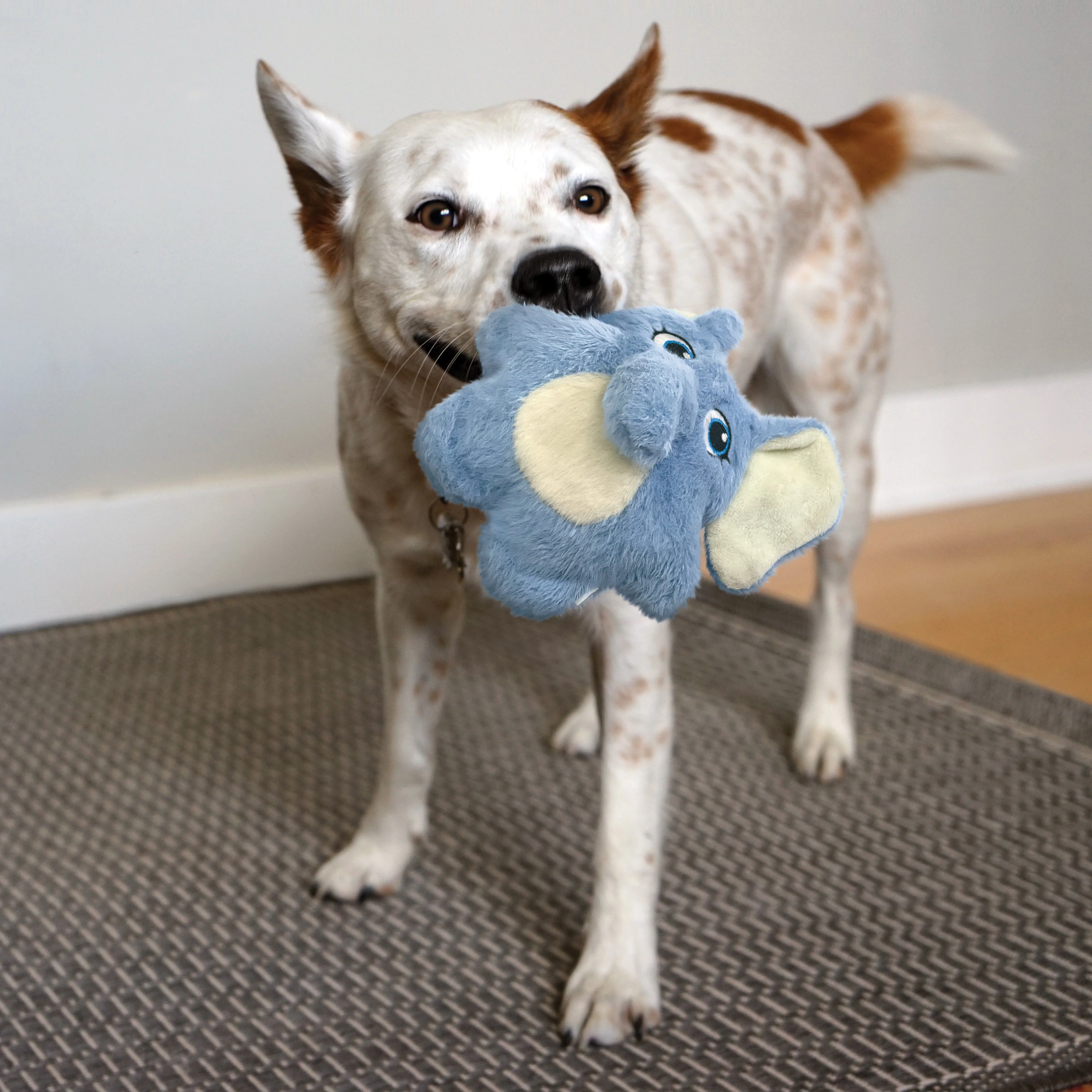 KONG Snuzzles Sloth - Image 2