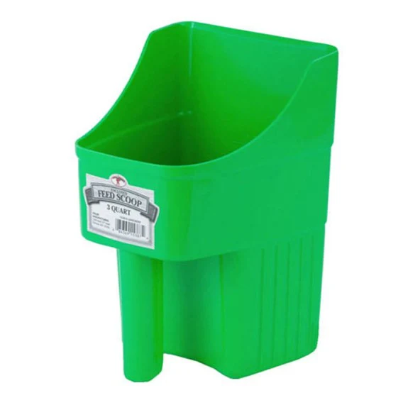 Little Giant 3 Quart Plastic Enclosed Feed Scoop - Image 5